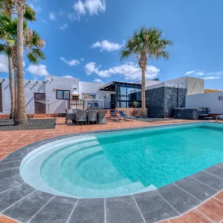 Salaria- By Lanzarote Villa *